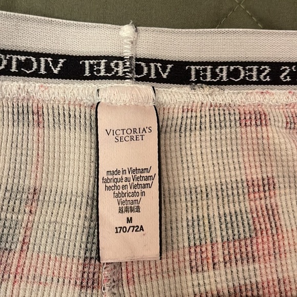 Victoria’s Secret Red Plaid Matching Set Pajamas Women’s Size Medium - Picture 9 of 9